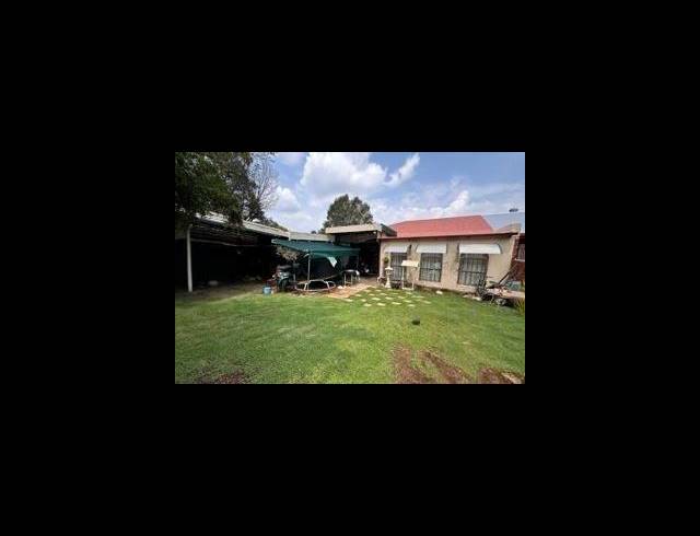 3 BEDROOM HOUSE FOR SALE IN MOUNTAIN VIEW